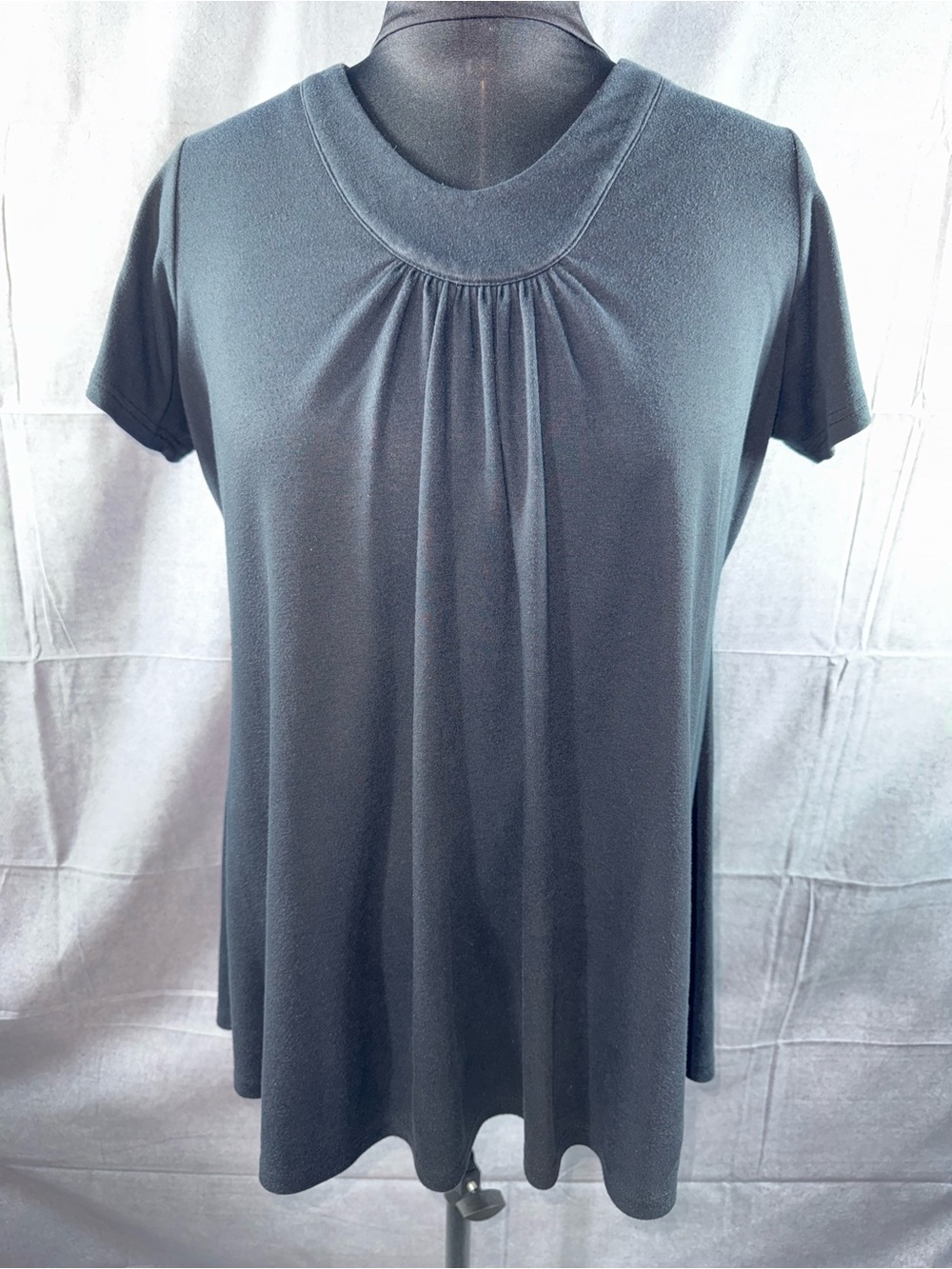 2889-Only Necessities Charcoal Short Sleeve Pleated Tunic Top